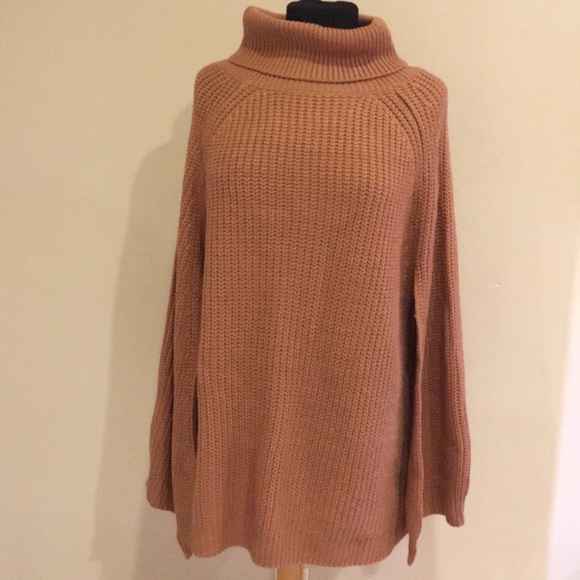 essue Sweaters - Essie sweater M/L forever21 NWOT